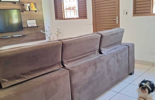 Davidopolis House | Casa Dondoca inspired by the family matriarch, designed to welcome yours!