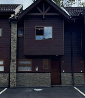 Pucon House | CASA EN CONDOMINIO LOS NOTROS (PUCON)