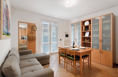 Colico Piano Apartment | Casa Enea with private garden and mini pool