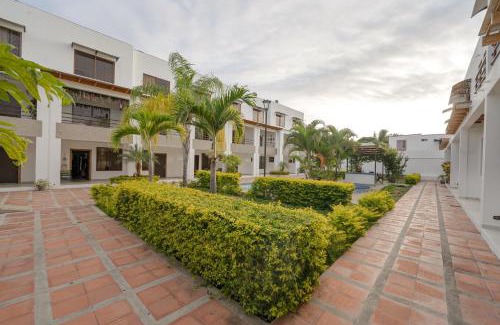 Salinas House | Casa entera en Salinas - 3 pisos Piscina Jacuzzi Wifi Parqueo