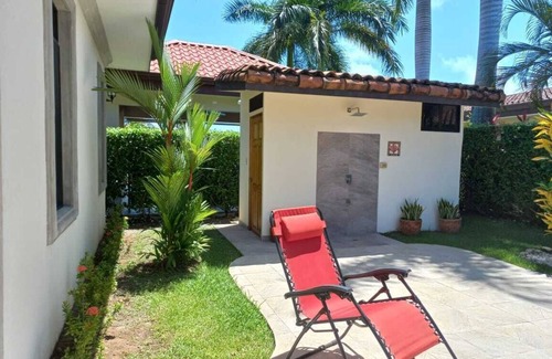 Bejuco House | Casa FAMARI at Playa Bejuco