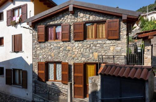 Costa Volpino Apartment | Casa Girasole, Costa Volpino Ospitar