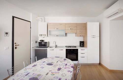 Cassone Apartment | Casa Giuditta-Apartment in the historic center of Cassone, Casa Giuditta - Appartamento nel centro s