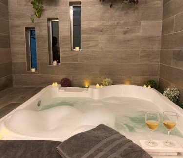 Los Mochis House | Casa Grande con Jacuzzi cerca de ctra MochisTopo