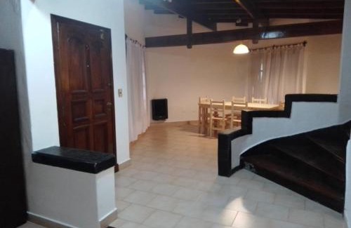 Mar del Plata House | Casa grande en Mar del Plata, cochera, parrilla, parque, TV con wifii. IMPECABLE