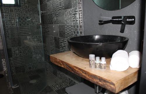 Valle de Bravo Bed & Breakfast | Casa Guapa Suite