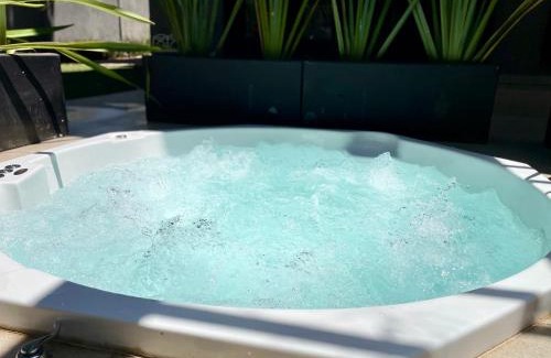 Valle de Bravo Bed & Breakfast | Casa Guapa Suite