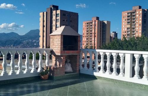 Los Naranjos House | Casa Hévenie, Amplia, familiar, cómoda y bien ubicada