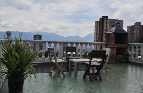 Los Naranjos House | Casa Hévenie, Amplia, familiar, cómoda y bien ubicada