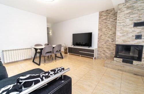 Valderrobres Apartment | Casa Ianco &Rares