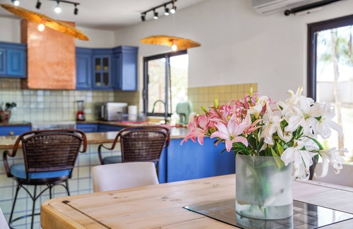 El Pescadero House | Casa Kafka: Large 3-building, 7-bedroom compound in relaxing El Pescadero!