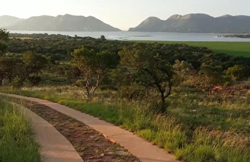 Hartbeespoort House | Casa La Mer only accessible by 4x4, suv