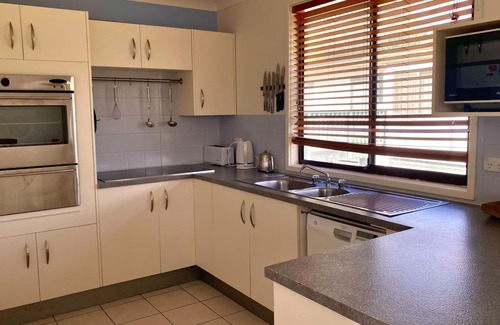 Malua Bay House | Casa La, the ideally positioned home!