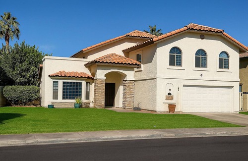 Yuma House | Casa Laissez-Faire: A 2800+ SqFt Private Desert Oasis with Private Pool.