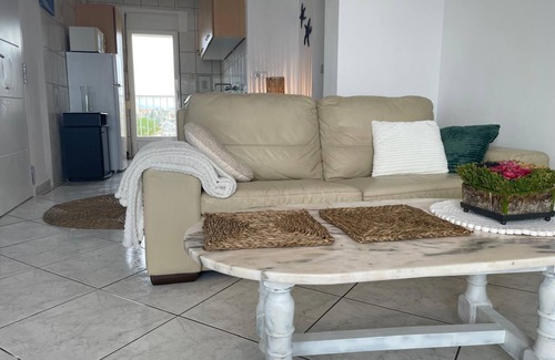 Denia Apartment | Casa Las Perlas, relax by the sea with a great view of the Montgo