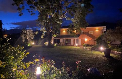 Capanne-Prato-Cinquale House | Casa "Le Rondinelle"