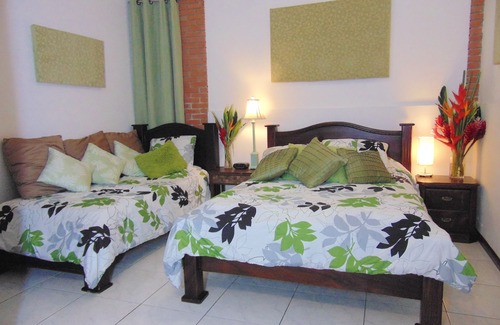 Pavas Bed & Breakfast | Casa Lima B&B Deluxe Room No. 2