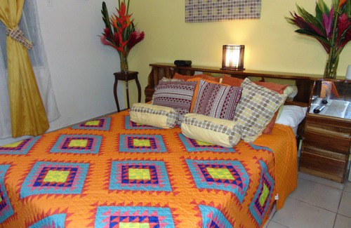 Pavas Bed & Breakfast | Casa Lima B&B Standard Room #3 (With Free Breakfast)