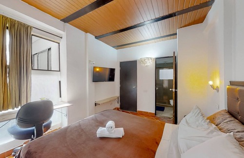 Los Naranjos Hotel | Casa Los Naranjos Hostal