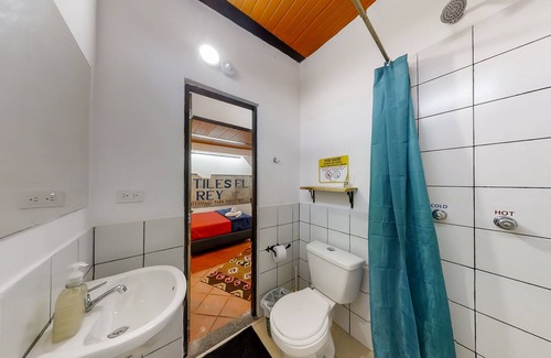 Los Naranjos Hotel | Casa Los Naranjos Hostal