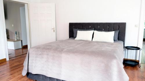 Guenzburg Apartment | CASA LUXE - 115qm - Stadtmitte - Familienfreundlich - Parkplatz - 5km zum Legoland