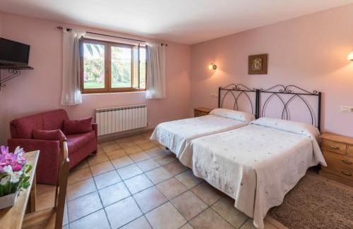 Hazas de Cesto House | Casa Madrazo con piscina y parrillas