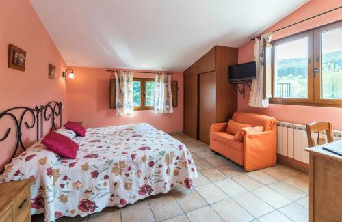 Hazas de Cesto House | Casa Madrazo con piscina y parrillas