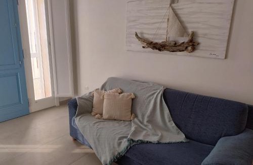 Specchiarica House | Casa MANA