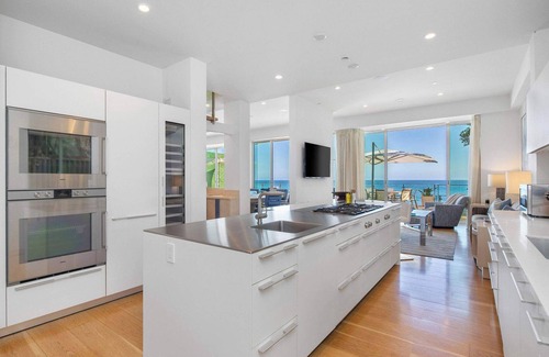 Eastern Malibu House | Casa Mare by Stay Awhile Villas