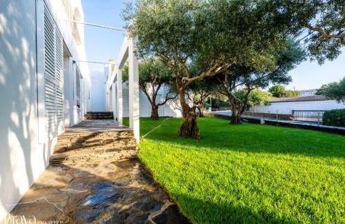 Cadaques House | Casa Maria Sol- jardín I vistas al mar I 4 habitaciones I parking I BBQ