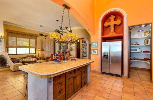 Los Barriles Villa | Casa Mariposa - Privacy & Space Abound! Beach Front Villa with Pool and Hot Tub