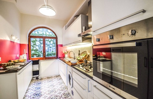 Massa Lubrense Ski Chalet | Casa Marisa with Sea View, Terrace and Parking