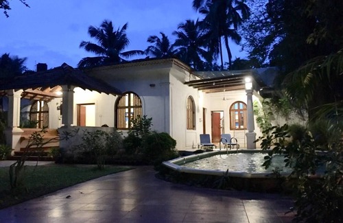 Candolim Villa | Casa Maya: 2-bedroom villa in Candolim with WiFi, AC, 5 minutes walk to beach