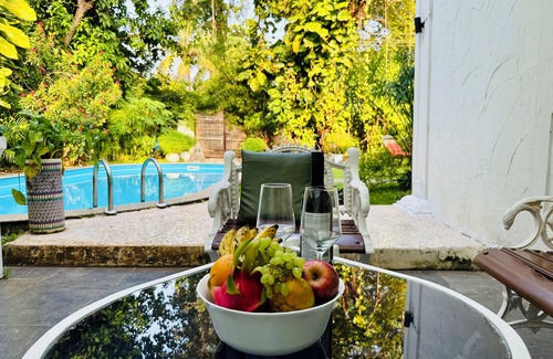 Candolim Villa | Casa Maya: 2-bedroom villa in Candolim with WiFi, AC, 5 minutes walk to beach