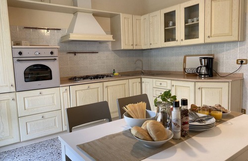 Crone House | Casa Michaela, 4 Pers, Ruhige Lage, 200m zum Strand/see