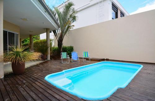 Barra da Lagoa House | Casa na Barra da Lagoa a 500 metros do Mar - LDI003
