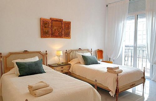 El Puerto de Santa Maria Apartment | Casa Palacio Madre de la Eucaristía