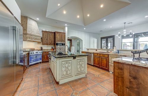 La Tierra Estates House | Casa Palacio | 8BR/9BA Mansion w/Pool, Spa, Water Slide & Tennis Court!