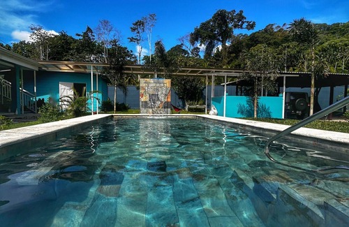 Cocles Ski Chalet | Casa Paraíso Tropical With A/C at the rooms