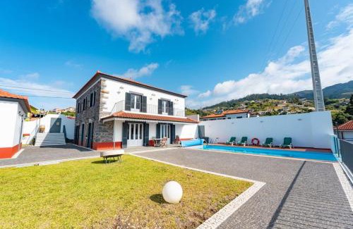Ponta do Sol Ski Chalet | Casa Pereira – Snooker, Wi-Fi, Bbq, Pool