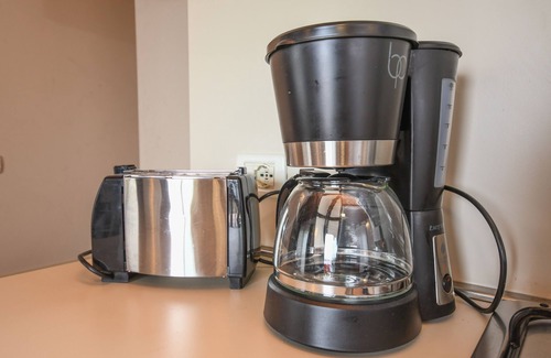 Moniga del Garda House | CASA PETRA&FRANCO: Deluxe 3bdr., Pool, Lake View, Centrally Located, 6-8 people