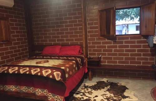 Ecuadorian Amazon Apartment | Casa playa Manglaralto