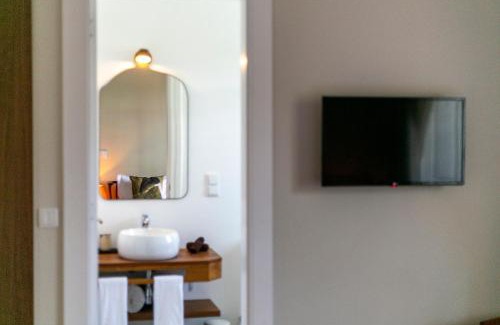 Ponta Delgada Bed & Breakfast | Casa Portuguesa - Charming House