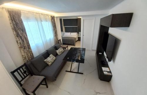 La Catedral Apartment | Casa Puerta de Almodovar
