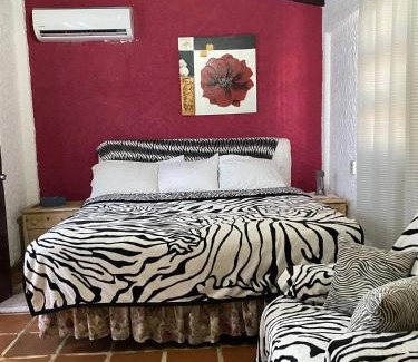 Margarita Island House | Casa Rústica con jardínes en excelente ubicación
