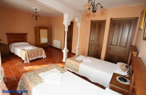 Siete Iglesias de Trabancos House | Casa Rural Calderon de Medina I y II