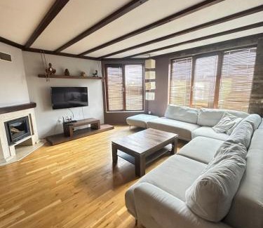 Varna Apartment | Casa Raya