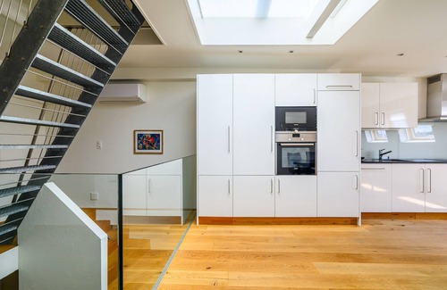 Basel City Centre Apartment | Casa Rheinblick - Apartment D - 3BR Penthouse with Rooftop Terrace