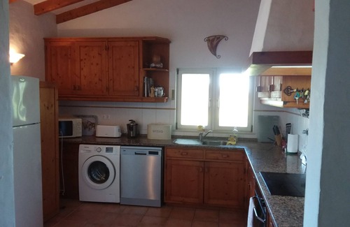 Aljezur Villa | Casa Rhonda, secluded villa, private pool, table tennis, bicycles