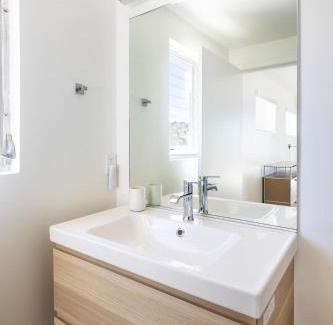 Joshua Tree Highlands House | Casa Rocosa I Midcentury Home on 5 Private Acres Near Park